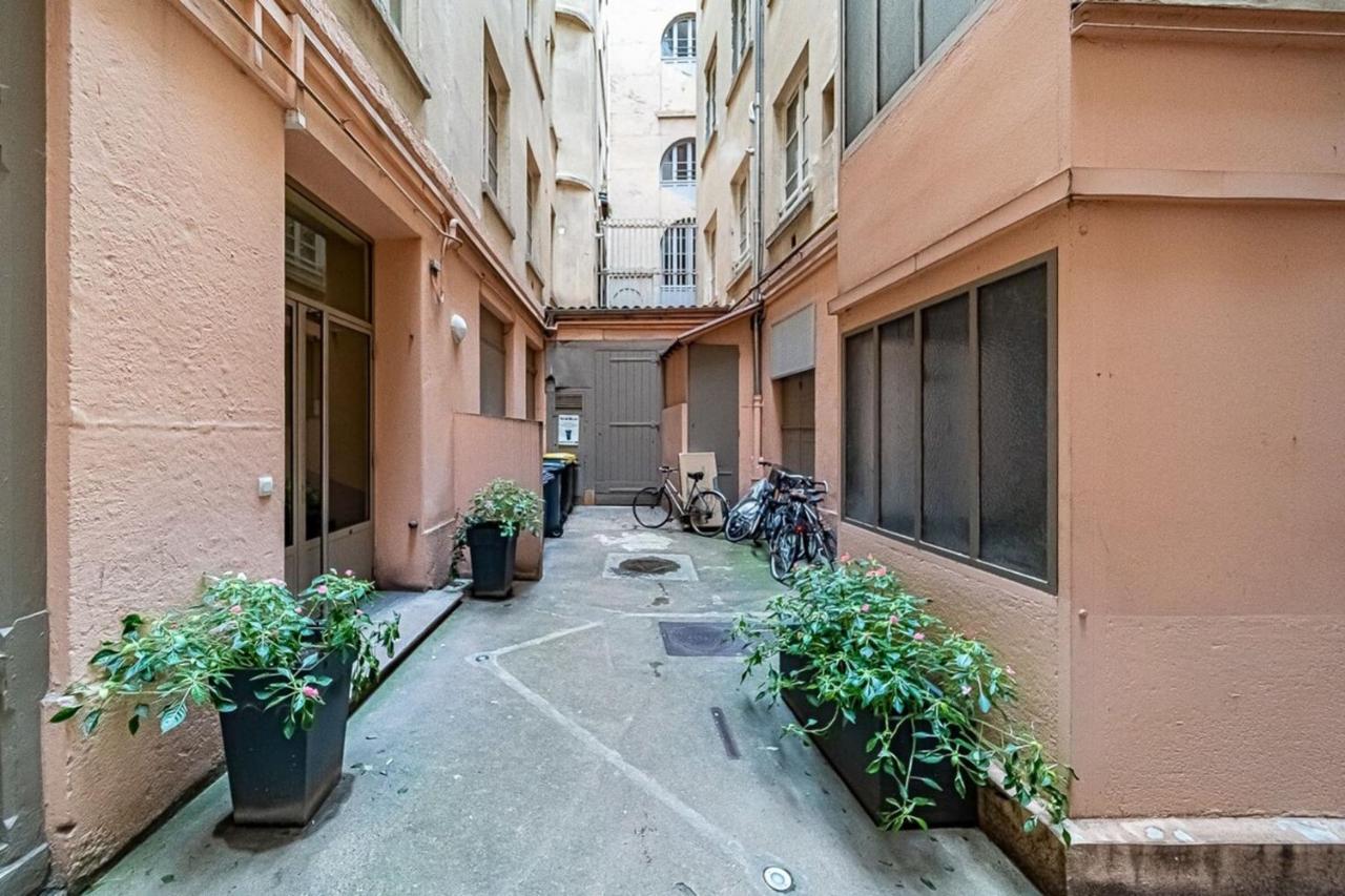 Le Petit Victor Hugo - Studio Bellecour Lião Exterior foto